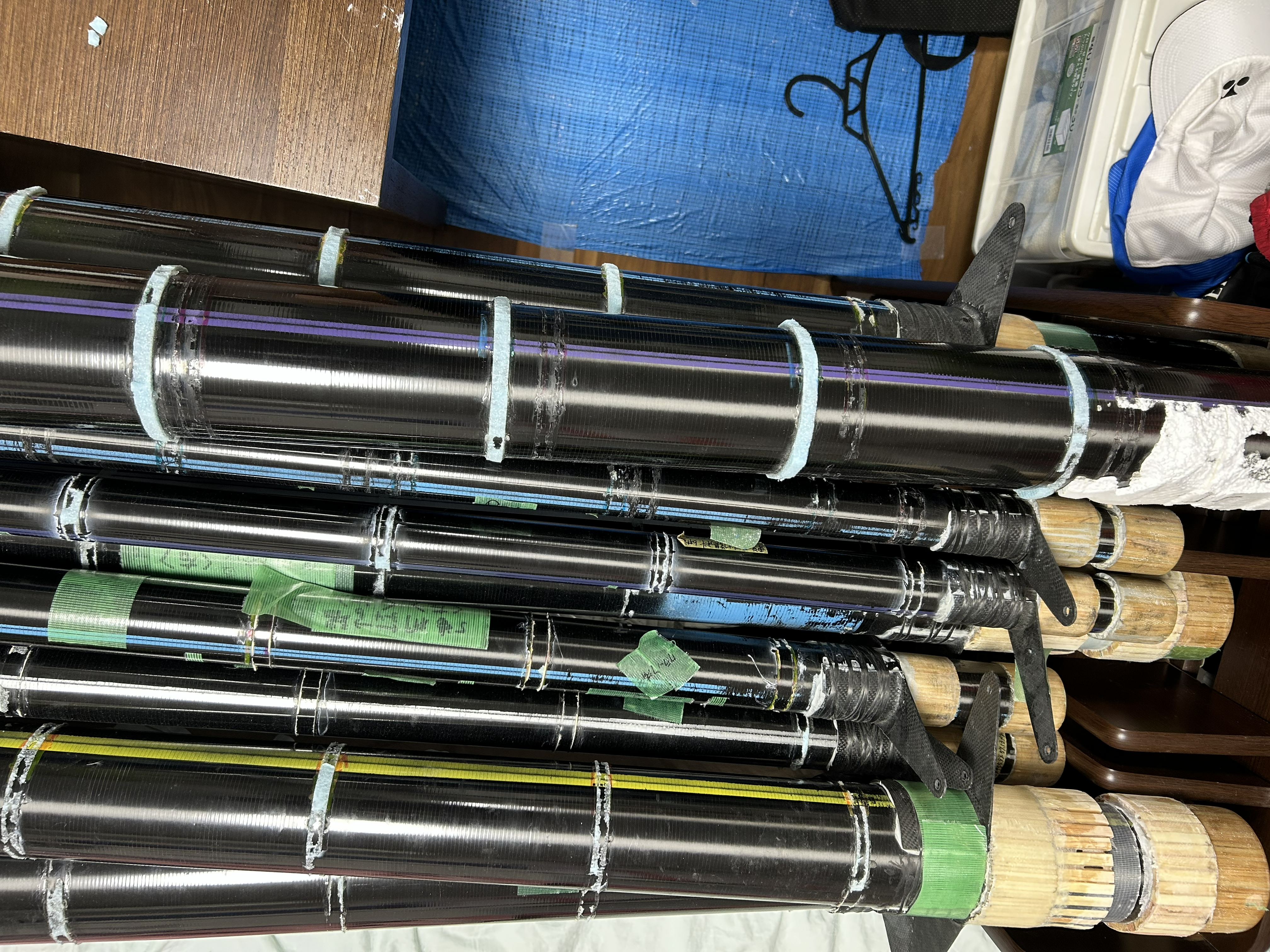 主桁(CFRP パイプ)写真